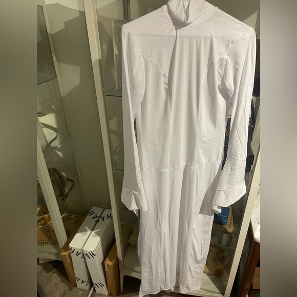 Princess Leia Halloween Costume Set - Picture 3 of 5